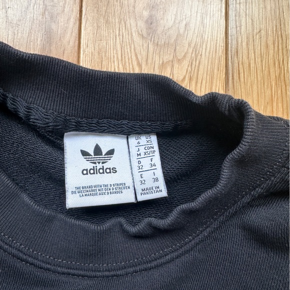Adidas Black Sweatshirt - Picture 3 of 5